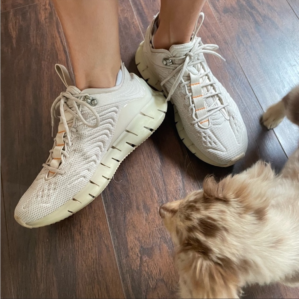 Reebok Charli Cohen Zig Kinectica Shoes - Picture 8 of 10